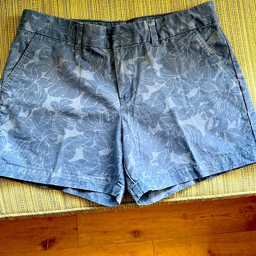 Blue floral shorts by Tommy Hilfiger